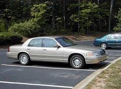 Ford Crown Victoria 4.6 (238hp)��(P7) ����